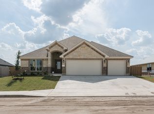 1317 Red Rock Rd, Hewitt, TX 76643