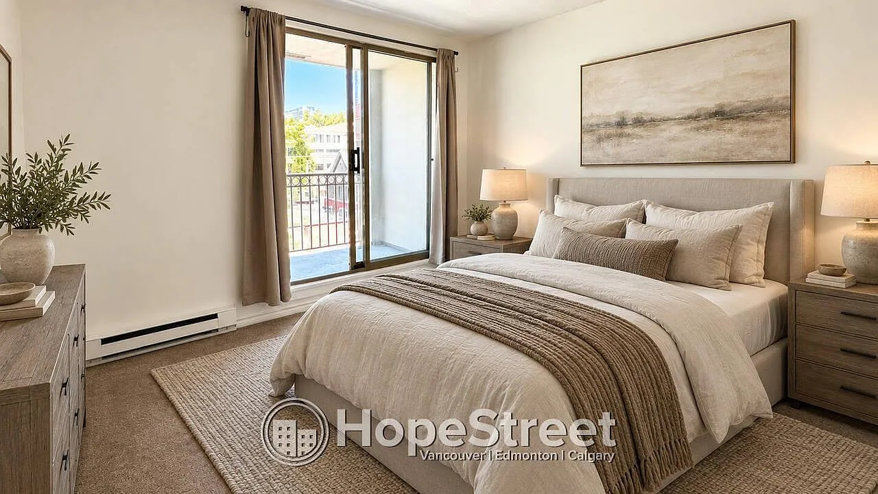 2 bed, 700 sqft, $2,200 — Photo 2