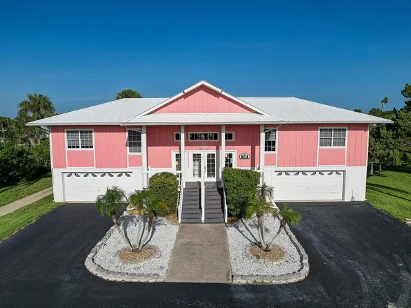 3263 Shoal Line Blvd, Hernando Beach, FL 34607
