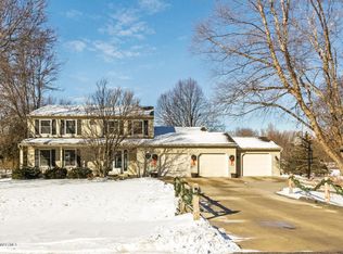 1325 Willow Ln SW, Rochester, MN 55902