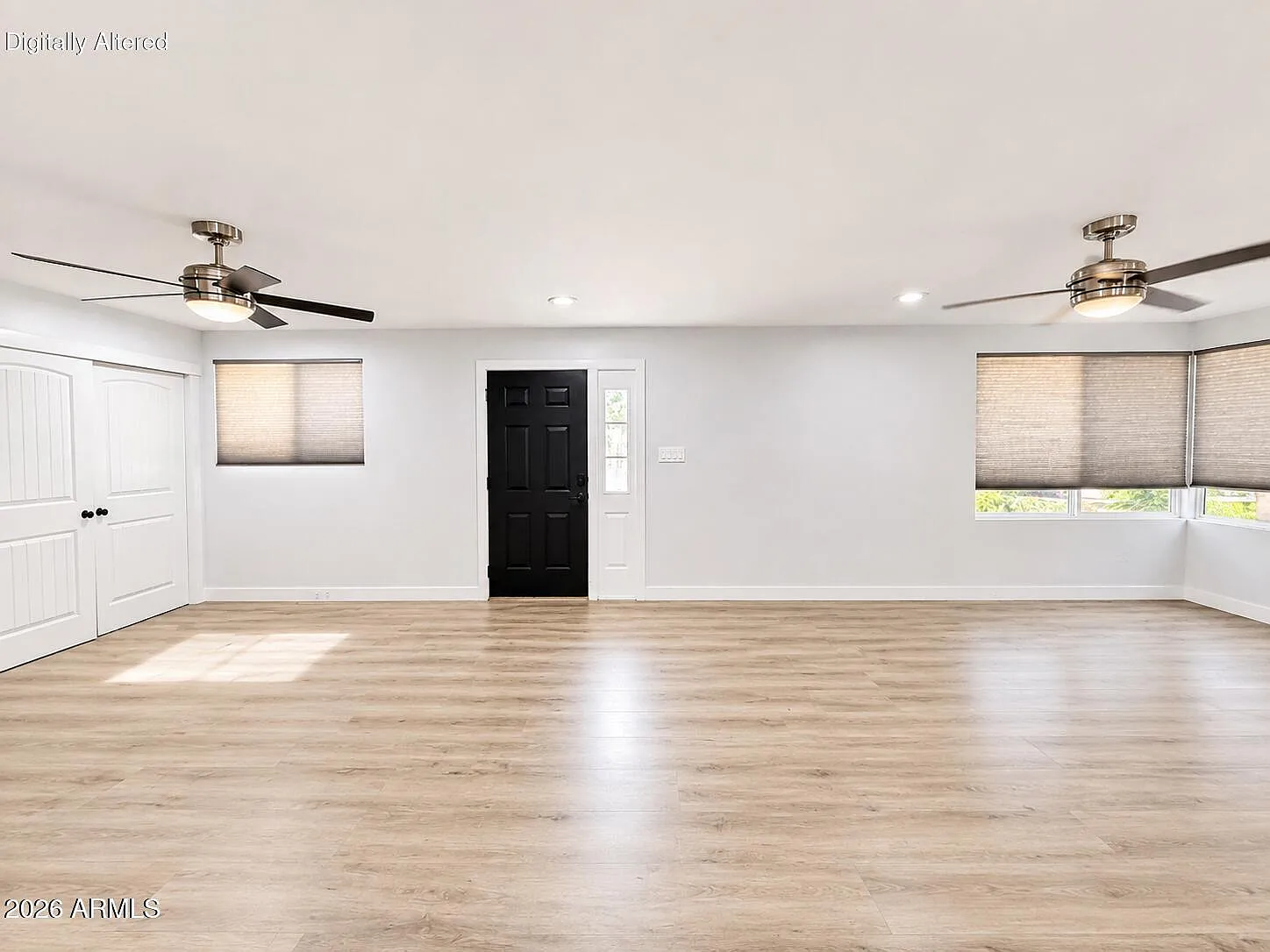 3 bed, 2.0 bath, 2464 sqft, $2,995 — Photo 4