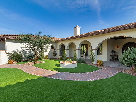 3rd image of 17 Villaescusa Ct