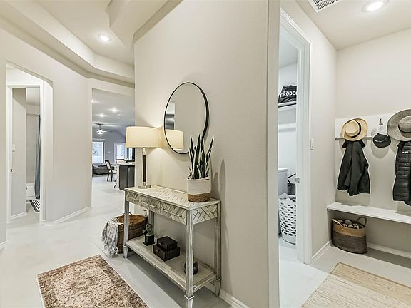 4th image of 1337 Lakeside Creek Rd