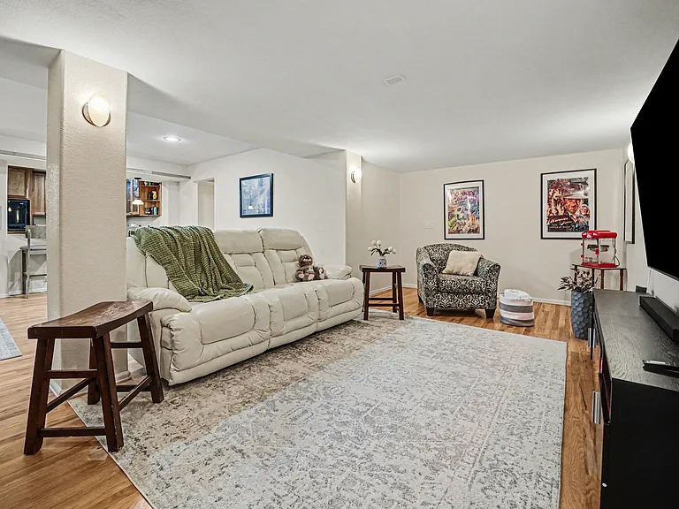 5355 Sage Brush Dr — Photo 4