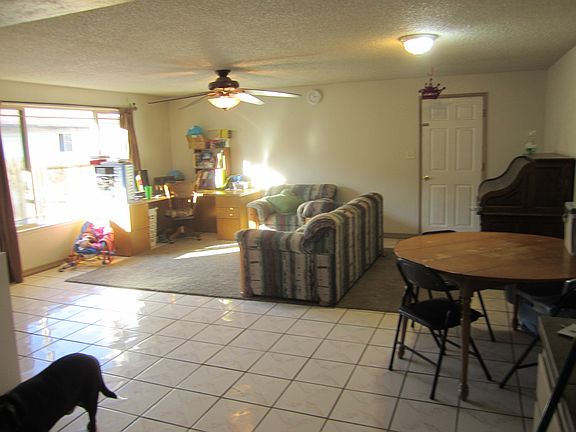 Livingroom/Diningroom