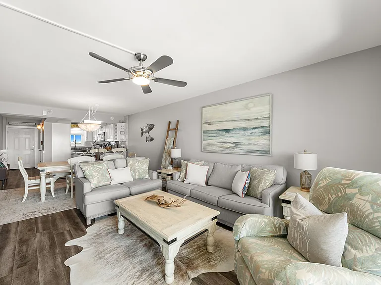 5801 Thomas Dr #818 — Photo 35