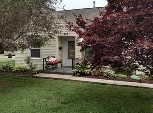 402 Lewis Ave, Lawrenceville, IL 62439