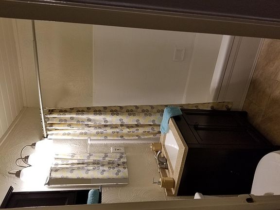 5th image of 1421 Venice Blvd APT 8