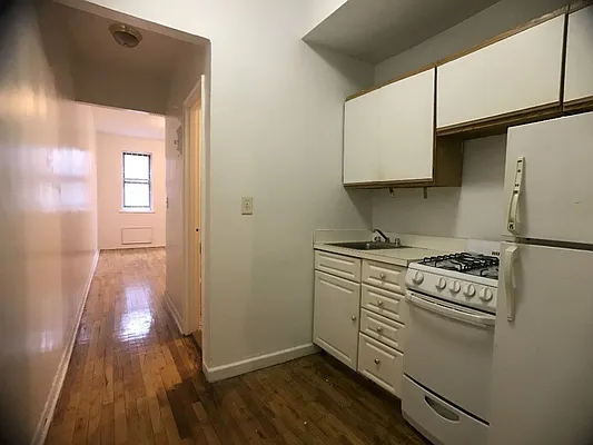 Rented by Sovereign Associates | media 21