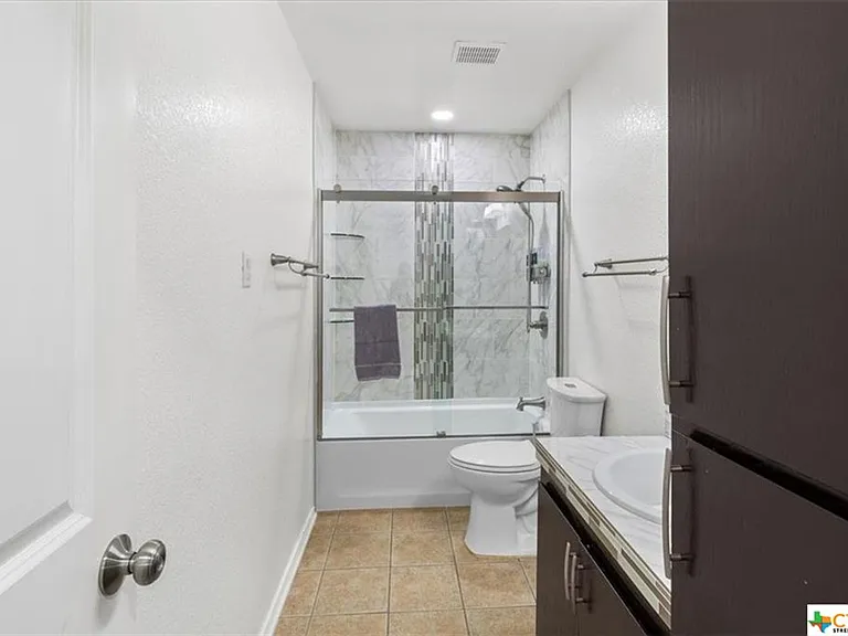 316 Jeff Gordon Dr #A — Photo 13