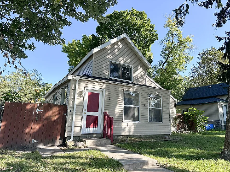 131 Barnett St NE