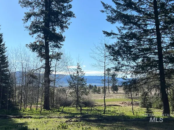 1792 Canary Trl, Donnelly, ID 83615