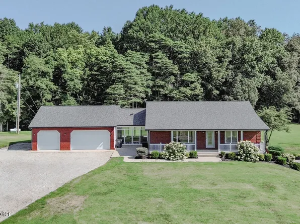 2025 Garrett Rd, Brandenburg, KY 40108