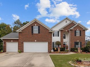 1838 Sapona Ct, Denver, NC 28037
