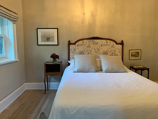 Rented by Brown Harris Stevens | media 9