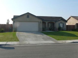 9419 Sleepy Hollow Ln, Bakersfield, CA 93311