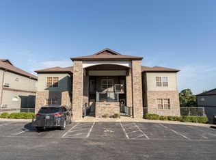 1081 Golf Dr, Branson West, MO 65737