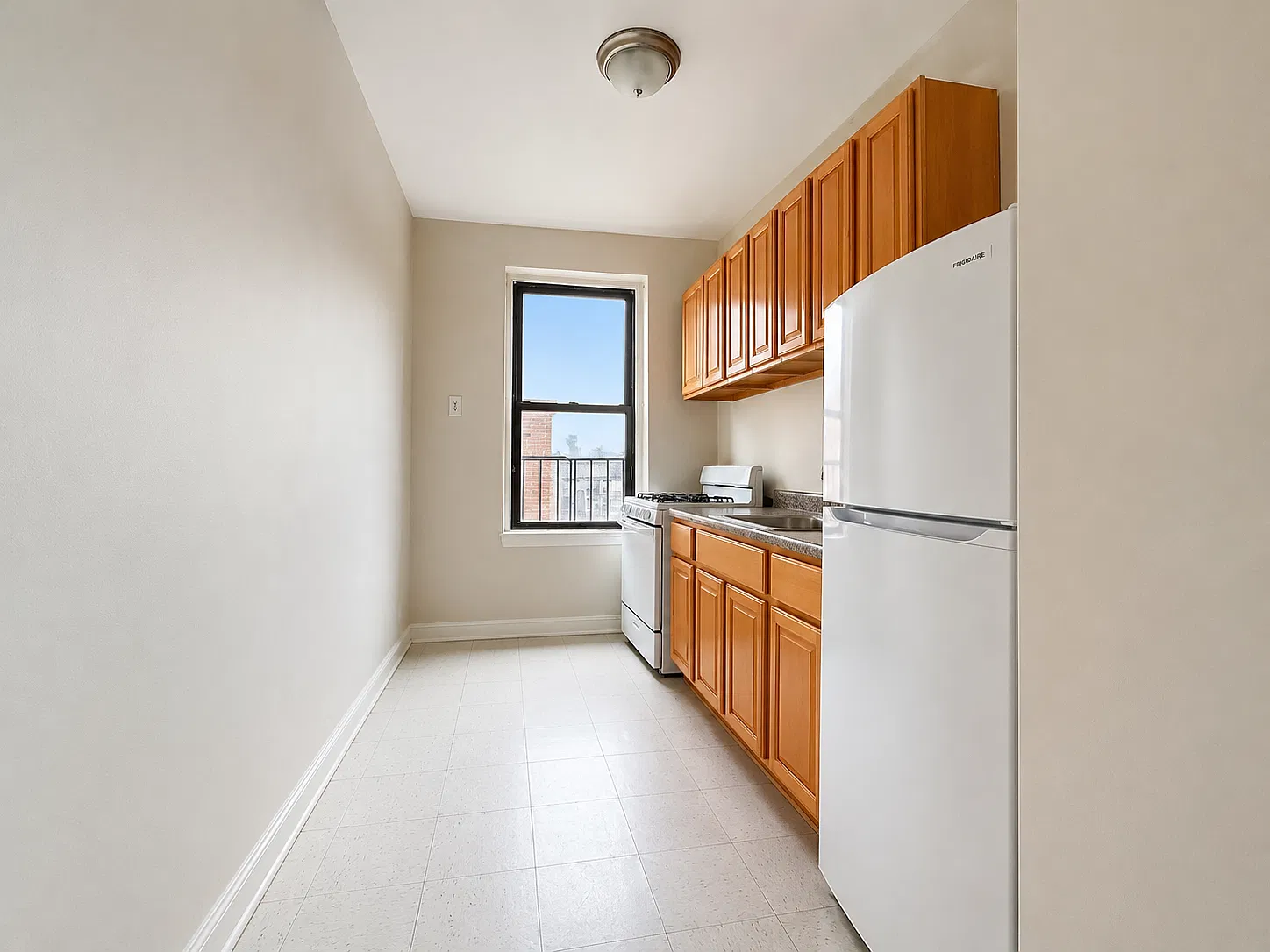 1002 44th Street — Photo 1