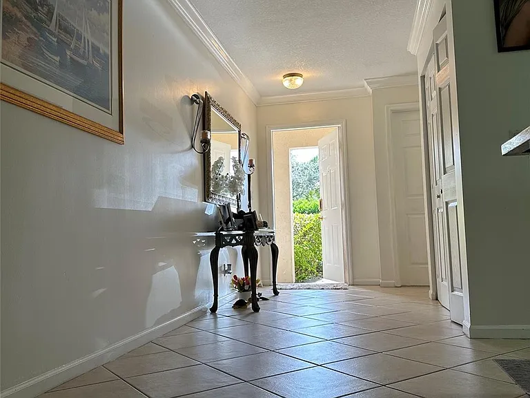 4460 Crystal Lake Dr — Photo 4