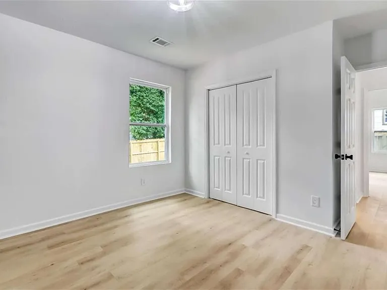 1200 Byewood Ln SW — Photo 34