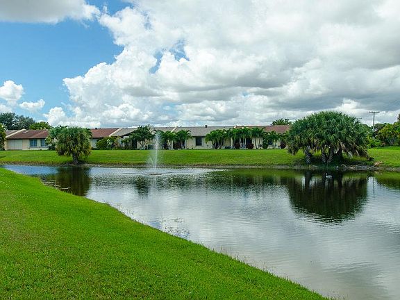 3rd image of 15552 Bottlebrush Cir