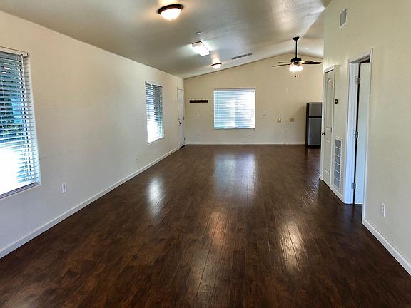 2nd image of 4324 Illinois Ave #B