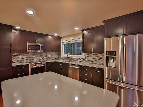 5th image of 13126 131st Street Ct E