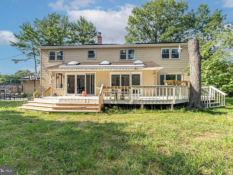 1800 Lark Ln — Photo 67