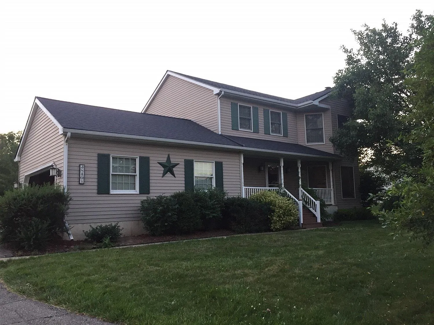 3840 Hickory Hollow Dr photo 1