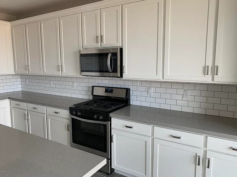 715 N Sparrow Dr — Photo 8