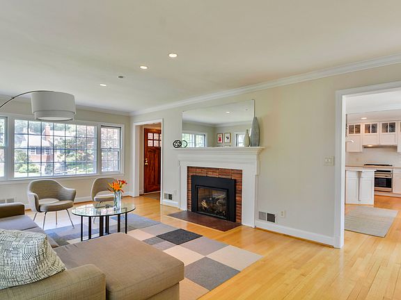 4th image of 5526 18th St N