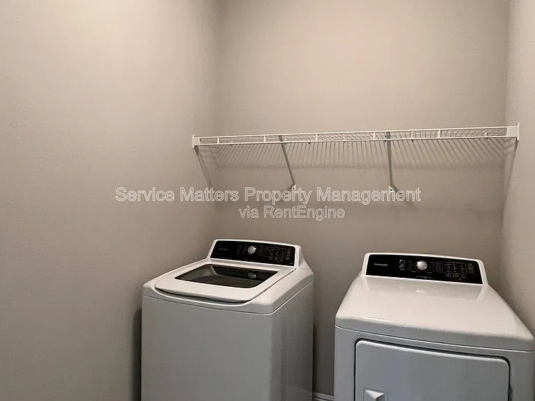 4533 Oak Orchard Cir — Photo 29