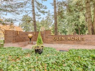 10610 Glen Acres Dr S, Seattle, WA