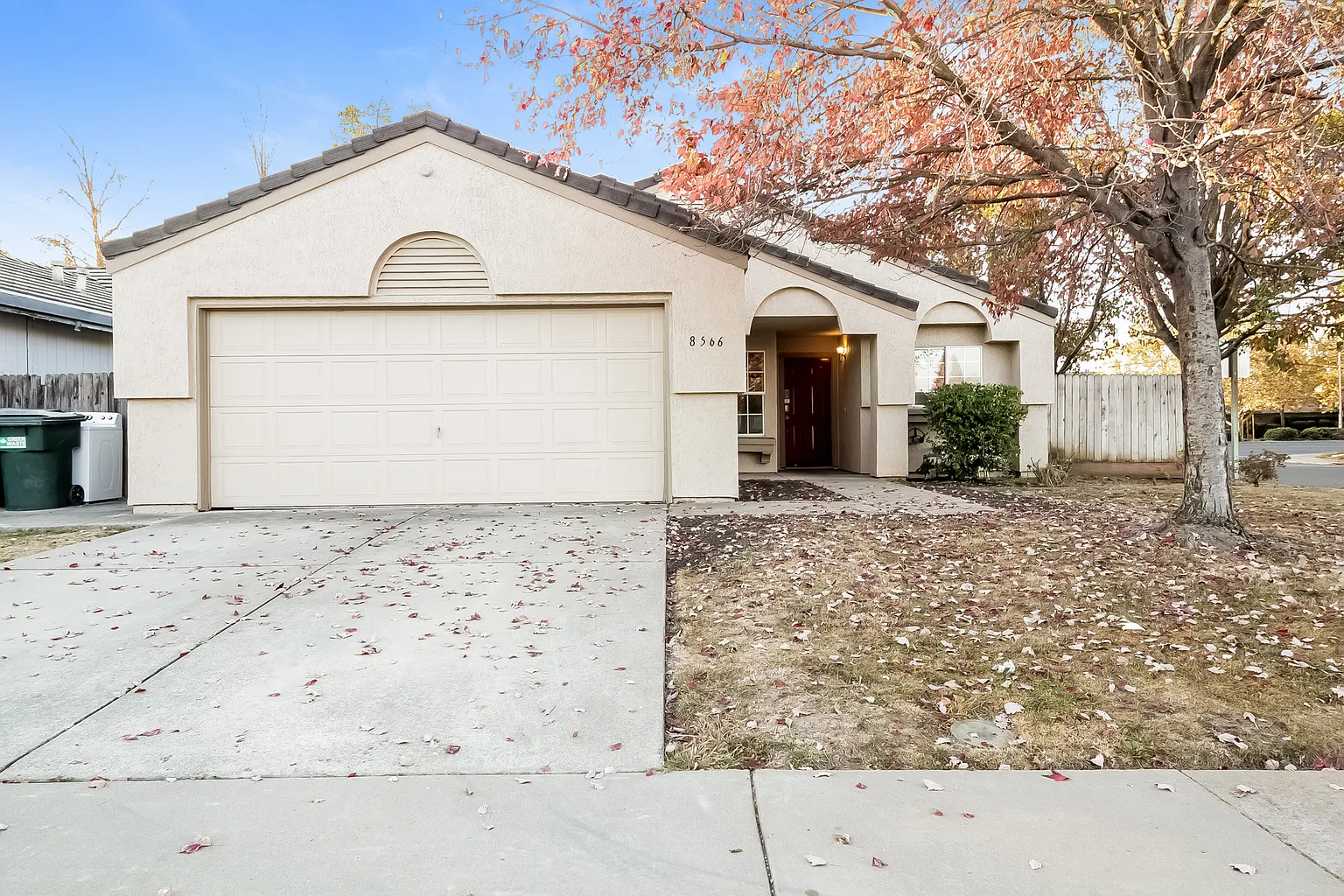 8566 Underhill Dr photo 1