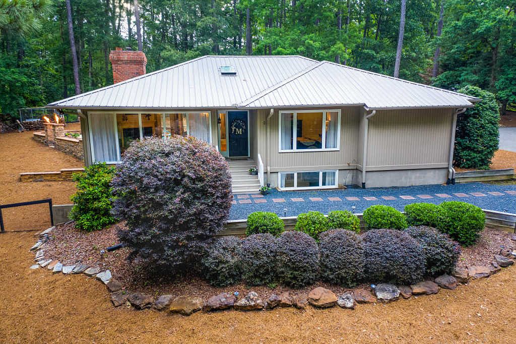 20 Lakeview Dr, Whispering Pines, NC 28327 Zillow