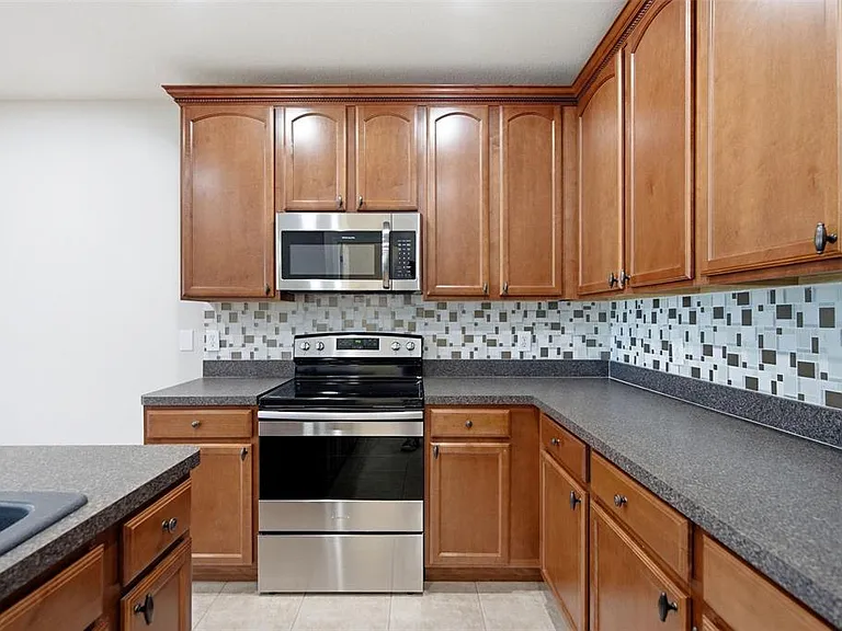 30149 Goodwick Way — Photo 5