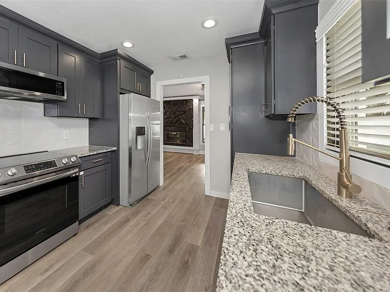 4030 Fieldgreen Pl — Photo 19
