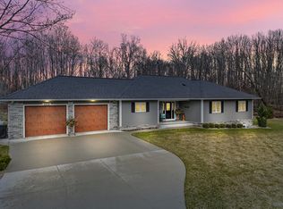 5075 Cornell Rd, Houghton Lake, MI 48629