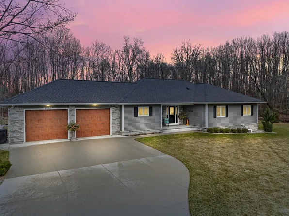 5075 Cornell Rd, Houghton Lake, MI 48629