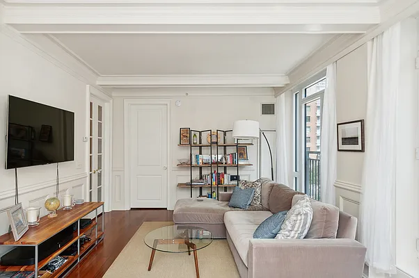 Rented by Compass | media 11