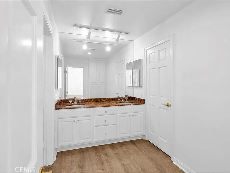 4031 N Virginia Rd — Photo 19