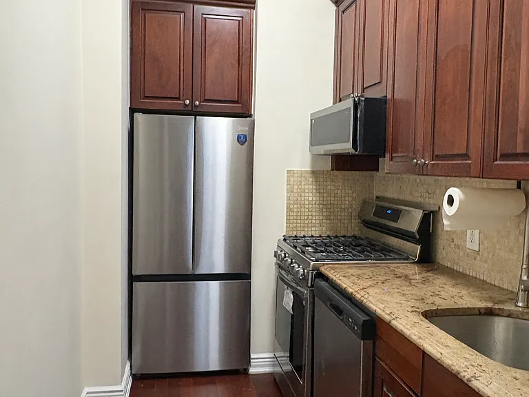 115 W 57th St #3F — Photo 3