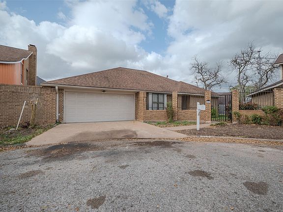 4th image of 1513 Crestmont St