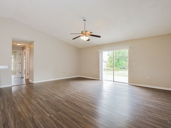 3rd image of 2692 Corrigan Dr