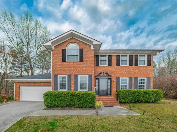 112 Creekside Dr, Dalton, GA 30720