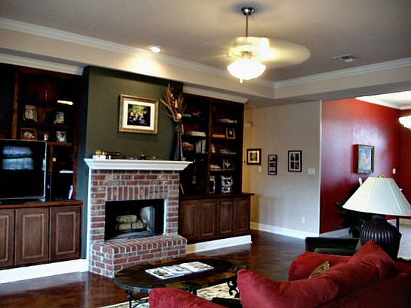 2nd image of 102 Arline Ct