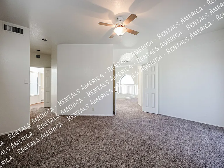 8849 S 51st St #1 — Photo 25