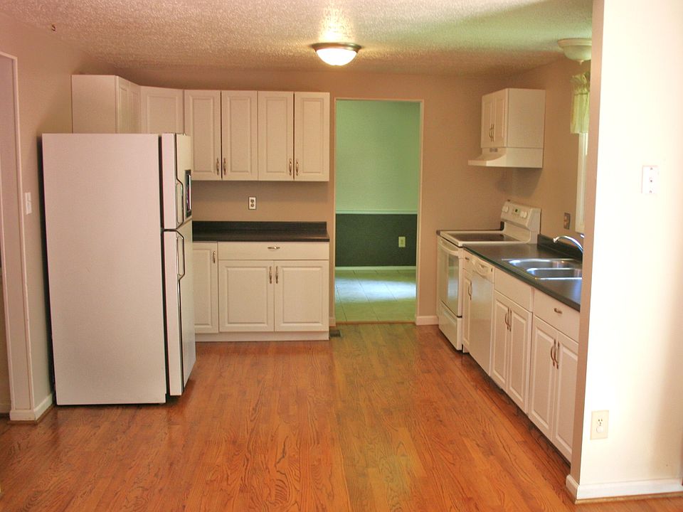 Kitchen, Eat-In