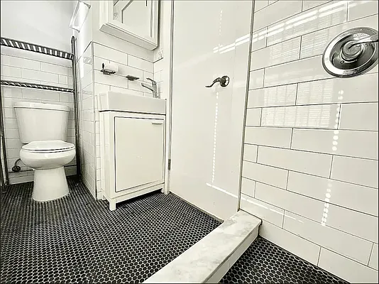 Rented by REAL New York | media 15