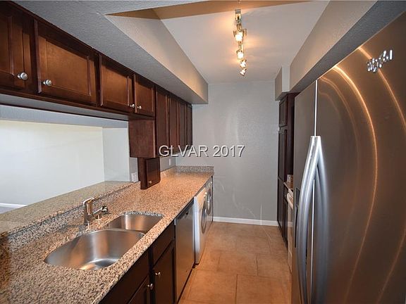 4th image of 2845 Loveland Dr Unit 3604